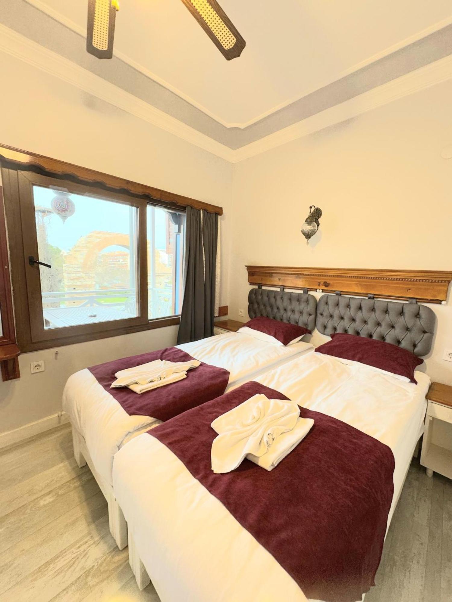 Ephesus Selcuk Castle View Suites Exteriör bild