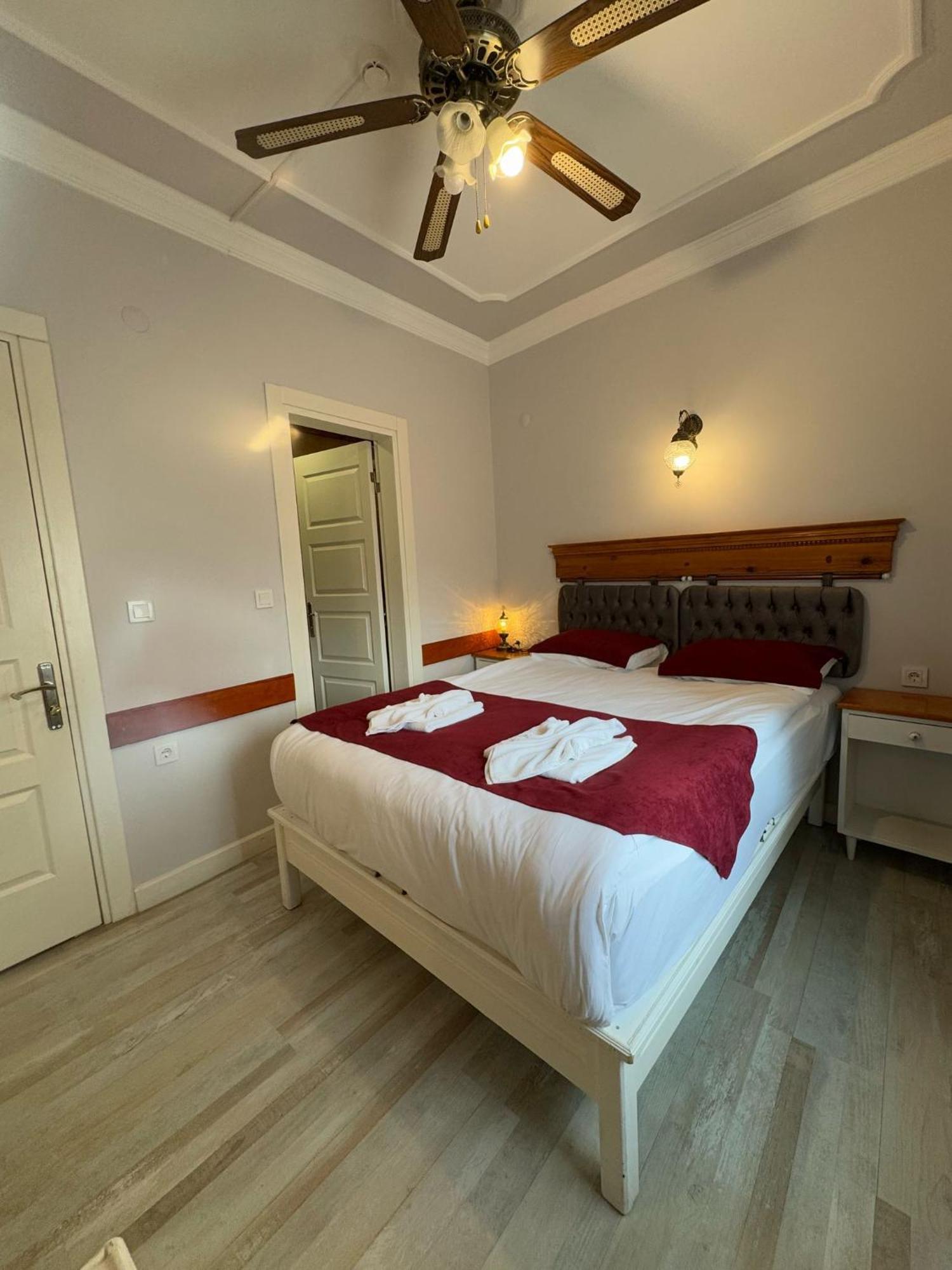 Ephesus Selcuk Castle View Suites Exteriör bild