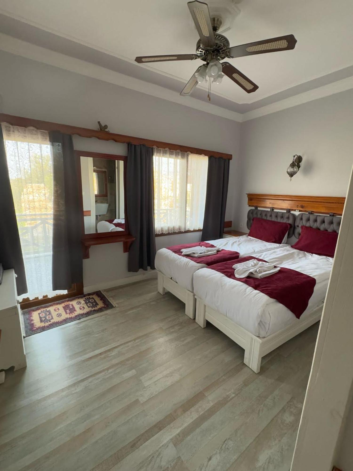 Ephesus Selcuk Castle View Suites Exteriör bild