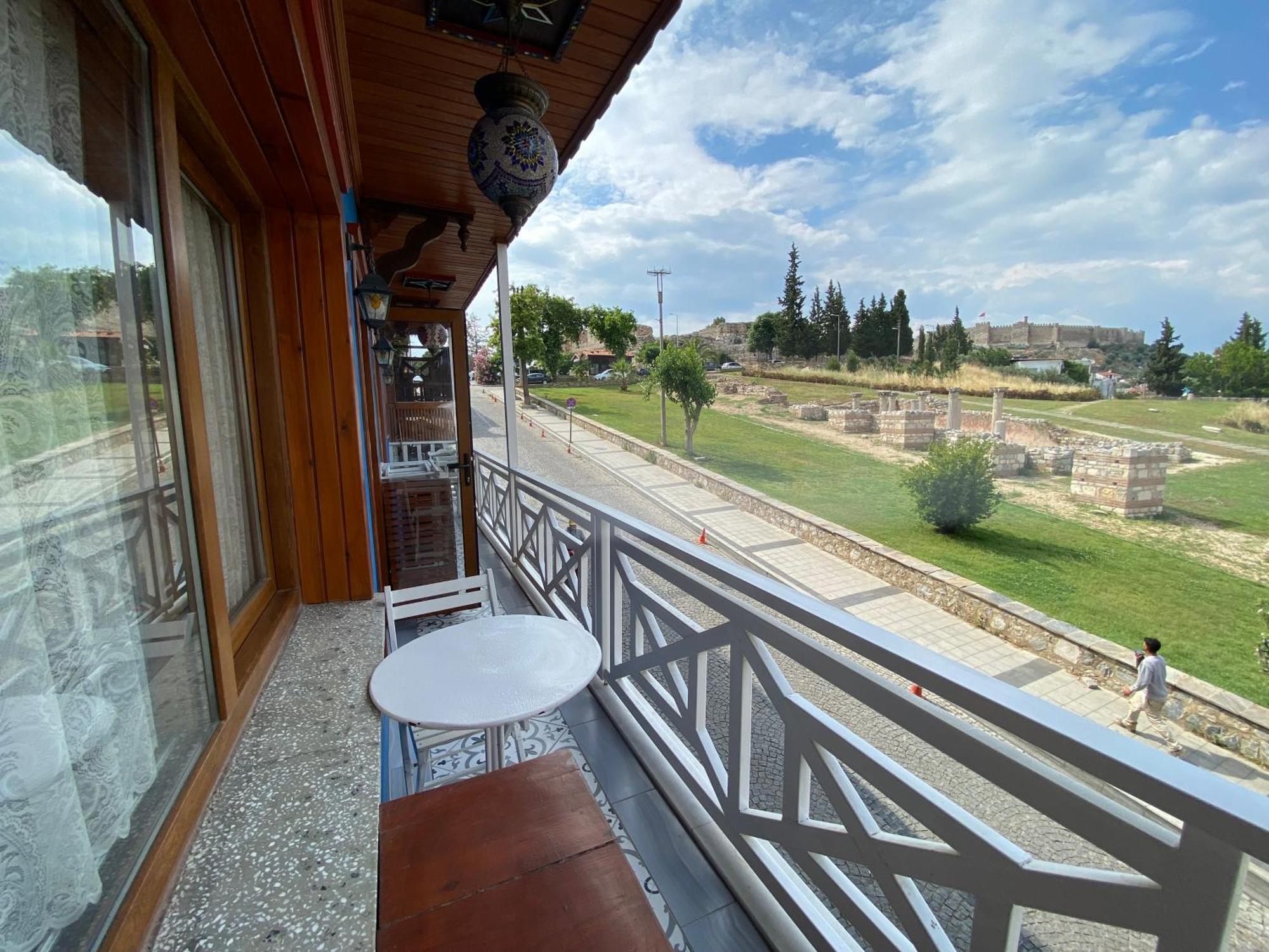Ephesus Selcuk Castle View Suites Exteriör bild